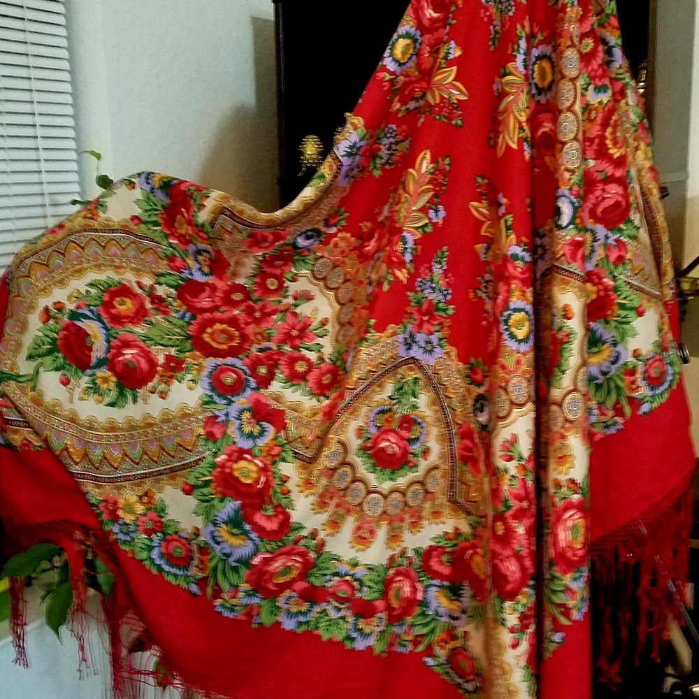 Russian traditional ethnic scarf/shawl